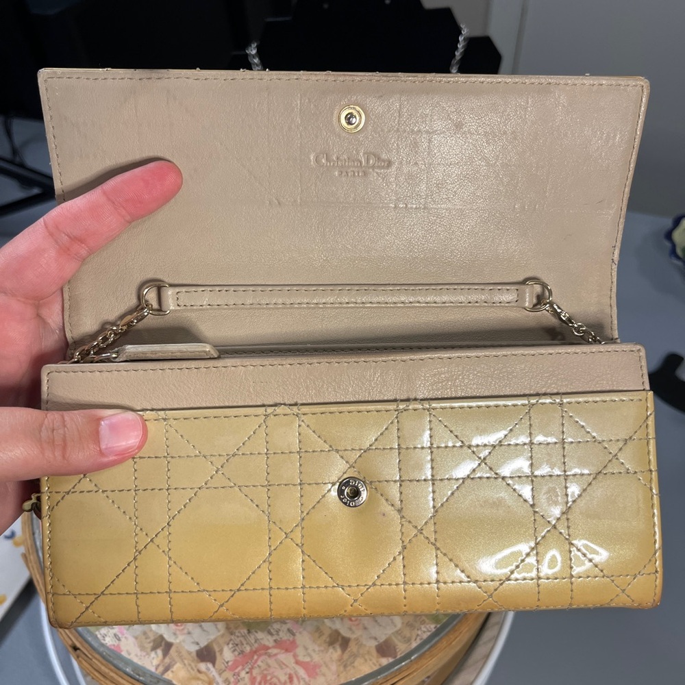 Christian Dior Cannage Yellow Quilted Patent-Leather Chain Shoulder Bag - Picture 8 of 13